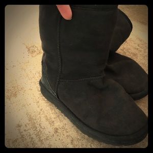 UGG short boot